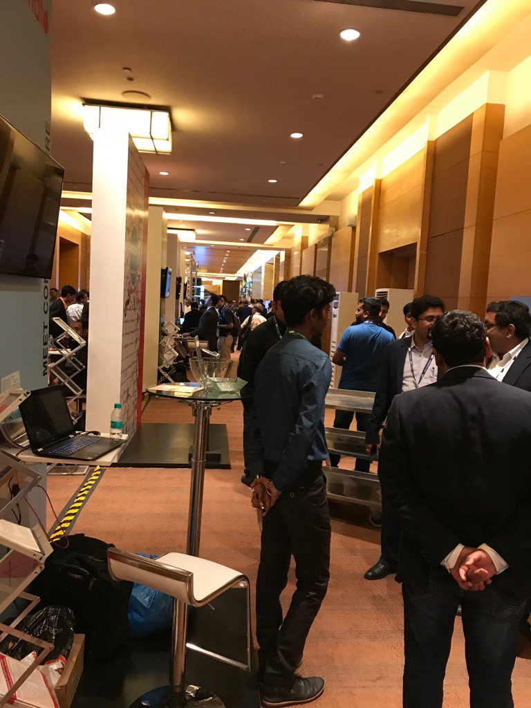 voiceofvasanth's tweet photo. This is outside the #ibmicf2017 all day long. But in an hour - this will be empty when Cognitive Fashion starts https://t.co/K7q0cdw5Rw