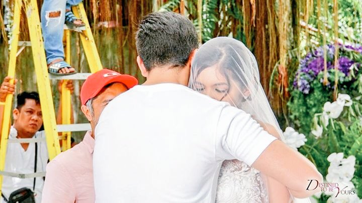 herstoryRS's tweet photo. RT IF YOUR HEART IS SWELLING 💓💓💓

😭😭😭😭😭😭😭😭😭😭😭
DTBY SalamatAldenMaine
#ALDUBxDTBYFinale https://t.co/34bulQ74jE