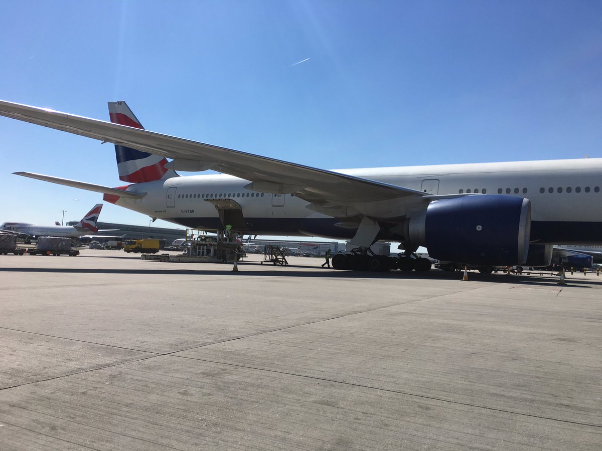 LHR_Ramp's tweet photo. G-STBB for @LorraineTaylor7 today #BA007 https://t.co/qMc2LuwHBC