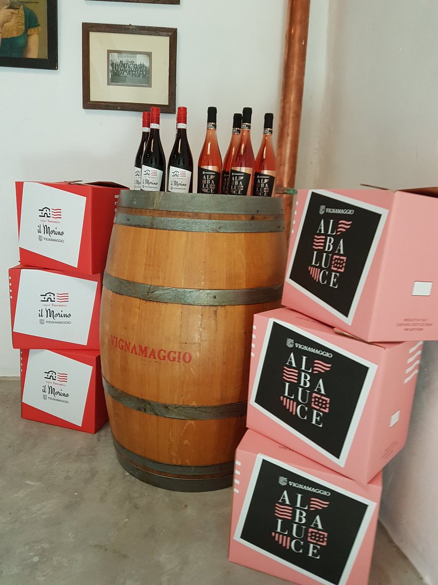 IVignamaggio's tweet photo. Allestendo per #cantineaperte2017 VI ASPETTIAMO SABATO E DOMENICA a #vignamaggio https://t.co/BKn99jNasf