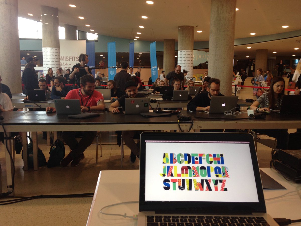 AdobeDACH's tweet photo. Von der anderen Seite: der #ModularLettering Workshop läuft und unser gemeinsames Alphabet wird bunter &amp; bunter! #typo17 https://t.co/xlvGlXSziK