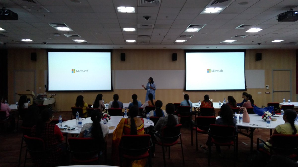 sourcingpower's tweet photo. #Codess2017 has started with opening speech by Charumathi Srinivasan https://t.co/6lk9t2zGdq