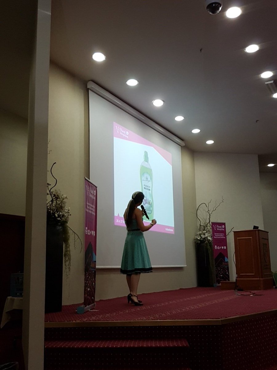 #visualsamo il dubbio non vende! <a href="/digirebranding/">Carlotta Silvestrini</a>