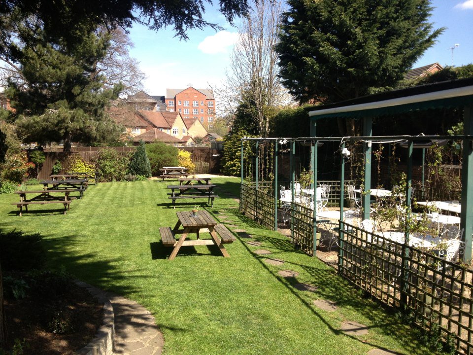 SpiritofHarboro's tweet photo. What a gorgeous #BankHolidayWeekend it's going to be! Head down to @SpiritOfHarb &amp; enjoy Taste Tours &amp; Garden Party https://t.co/2vASswUKA7 https://t.co/pf604z4z5I