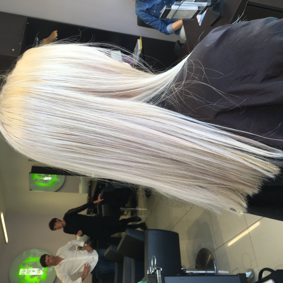 ShapeHairDesign tweet picture
