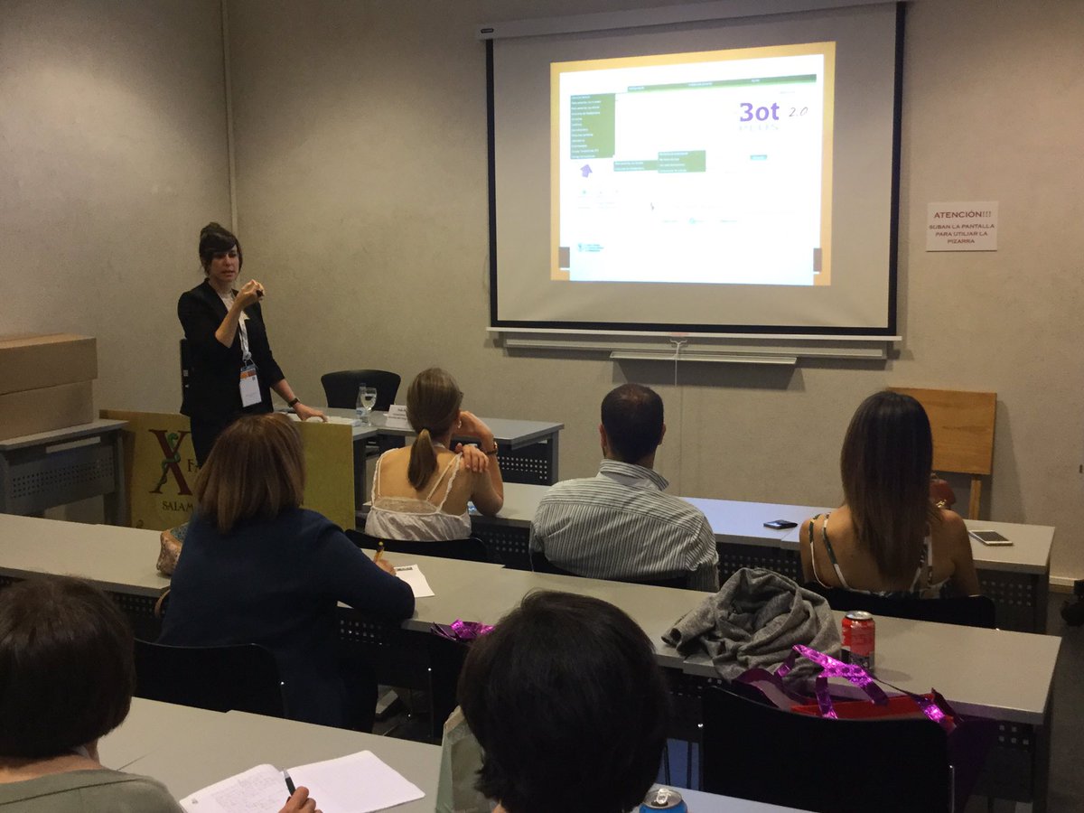 Farmaceuticos_'s tweet photo. Sesión técnica 6 en #ConcylSalamanca sobre #botPLUS Gestión del conocimiento sobre el medicamento https://t.co/onkMOIMbd2