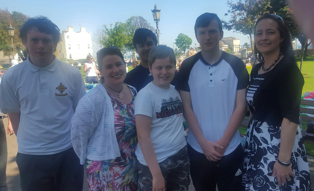 Met Guy, Ayman,Simon,Sean&amp;Ms Evers of <a href="/ClonkeenSchool/">Clonkeen College</a> today -<a href="/greenparty_ie/">Green Party Ireland</a> oppose sale of playing pitches at Clonkeen  <a href="/ClonkeenPitches/">SaveClonkeensPitches</a>