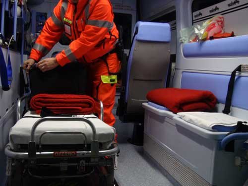 CLAP_RM's tweet photo. "Nino, nino, nino": medici precari in ambulanza
Invia la tua storia di precarietà e resistenza a info@clap-info.net

https://t.co/Se11grL86l https://t.co/9A3KykVwOA