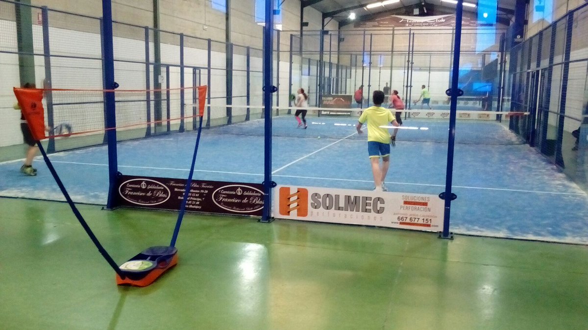 Campus multideportivo en padel indoor 5.1en Zafra.... información 600442664-678619260