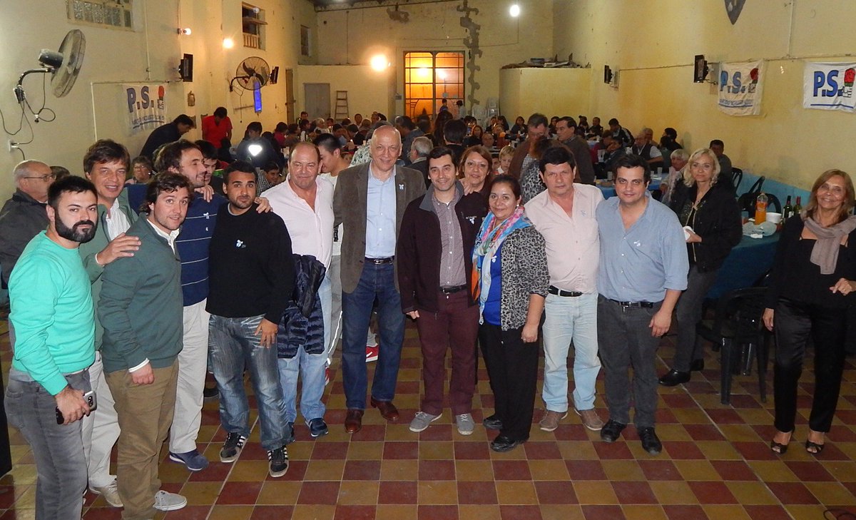 Bonfatti y Haddad encabezaron la tradicional celebración del 25 de mayo en Victoria
partidosocialista.org.ar/bonfatti-y-had…