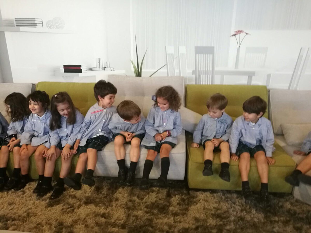 TrinityCollege1's tweet photo. Los alumnos de E. Infantil han disfrutado mucho visitando nuestra Feria de las Nuevas Tecnologías #TechTrinityCollege https://t.co/5BYX6UKDg3