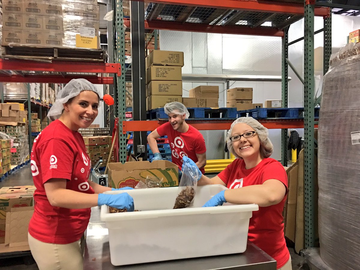 T1774 volunteering with Feed My People! <a href="/JoeWarner81/">Joe</a> <a href="/JosetteZwiefel2/">Josette Zwiefelhofer</a> <a href="/TargetBuringa/">Tyler Buringa</a>