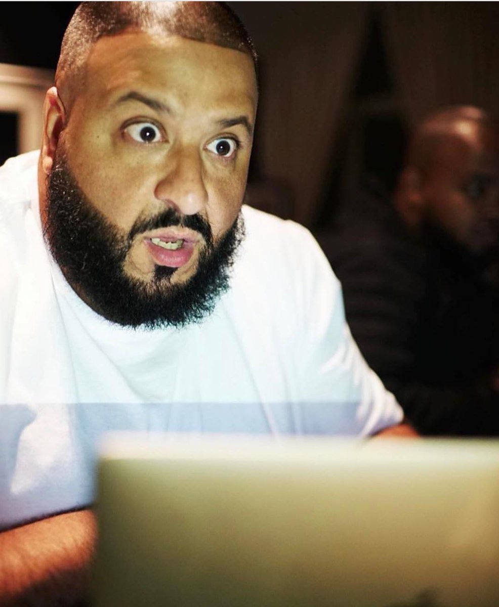 NewEraCarlosss's tweet photo. When You Wake Up In The Morning And Ya Whole TL About #PureWhite17 🔥 https://t.co/HV7iNUa2WP