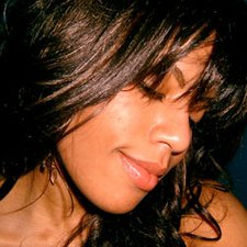RazzzMaJazzz's tweet photo. It's almost Friday night #jazz &amp; #blues @RevelRoom in #Gastown with Dave Quinn, Ron Thompson &amp; guest vocalist Alita Dupray. No cover. https://t.co/yOBbW2ZyQc