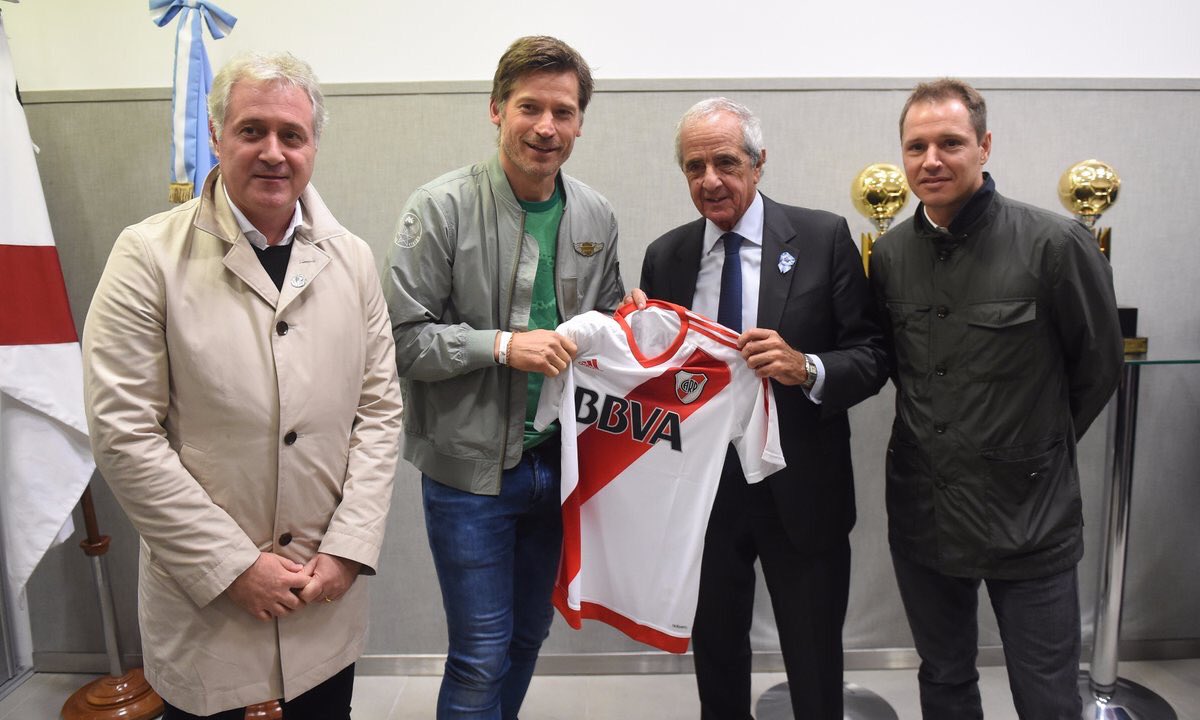 FakaJr's tweet image. Los Lannister no tienen códigos en ninguna parte del mundo.