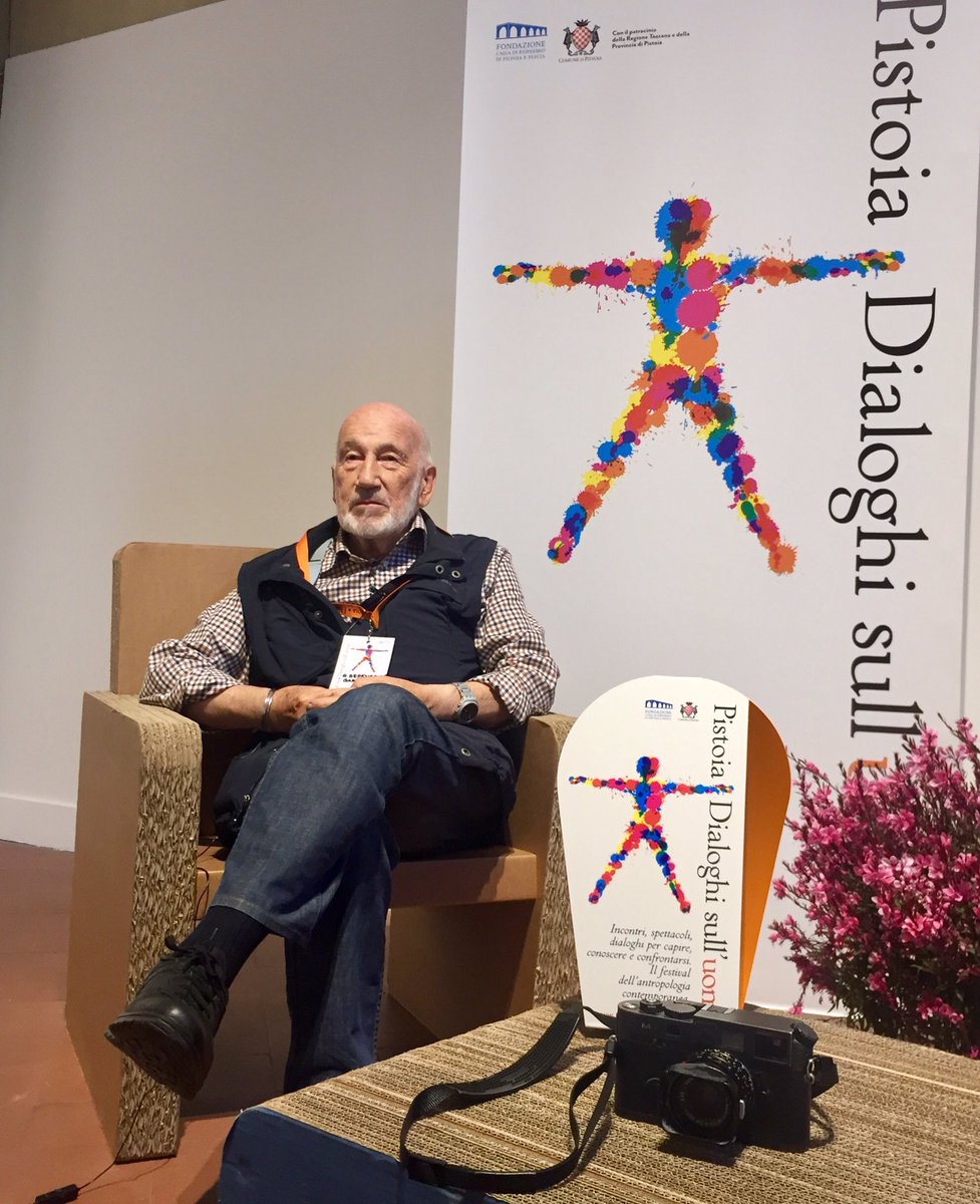 Contrastobooks's tweet photo. La mostra #InFesta di Gianni #BerengoGardin a @DialoghiPistoia fino al 2 luglio. Il volume in tutte le librerie! #Dialoghi2017 https://t.co/bcZpFTjekE