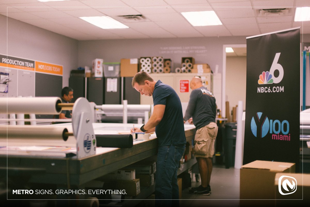 MetroSignsInc's tweet photo. Our production tables are a huge asset to us, a large part of our good business process goes through here.
#MetroSignsInc #Signs #Graphics https://t.co/KBUxs2EwUa