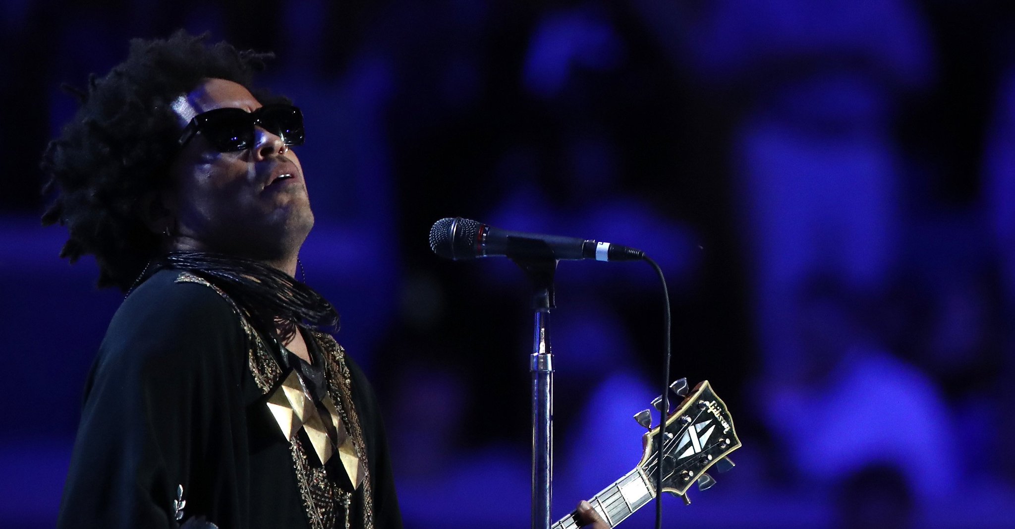 Happy birthday Lenny Kravitz! Check out our recent interview with the enduring rock star  