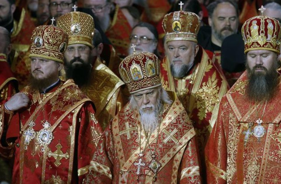Dio's tweet photo. Della chiesa ortodossa ammiro la sobrietà e l'allegria. https://t.co/2QtVS3IwvM