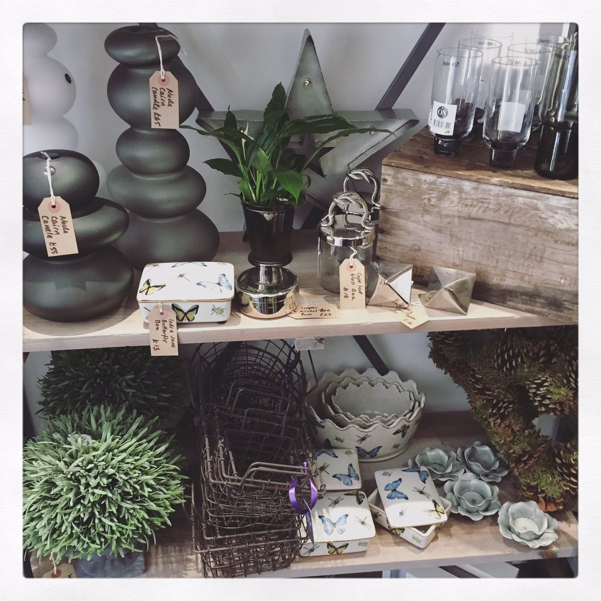 bloomin_jacks's tweet photo. #premiumglass #cocktailglassess #candleholders #indiajane #luxuryflorist #crownstreetbrentwood #bloominjacks https://t.co/V3aqRgUWzX