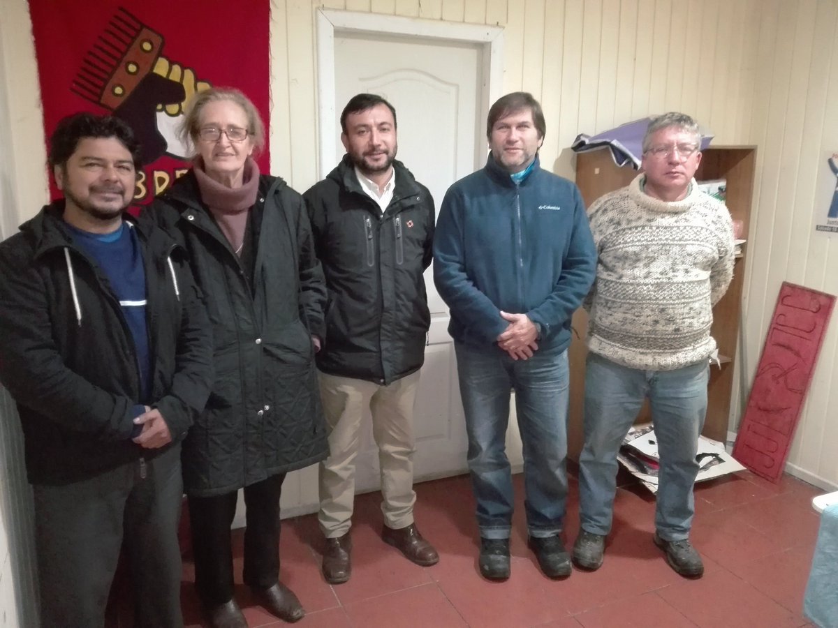 Militantes e independientes constituye coordinación #FirmasXGuillier  Paillaco. <a href="/PSLosRios/">PS Los Ríos</a> <a href="/PCdeLosRios/">Partido Comunista de Los Ríos</a> <a href="/ICLosRios_/">IC Los Ríos</a> <a href="/ppdlosrios/">PPDLosRios</a> <a href="/PRadicalcl/">Partido Radical</a>