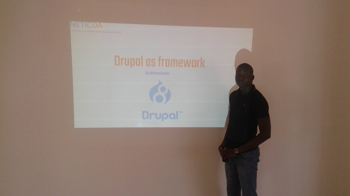 MamadDjigo's tweet photo. #VeilleTechno #Drupal as #Framework par @sagneboucar à @NeticoaSN .#kebetu #Senegal #sentech https://t.co/cN8WXhqMoq