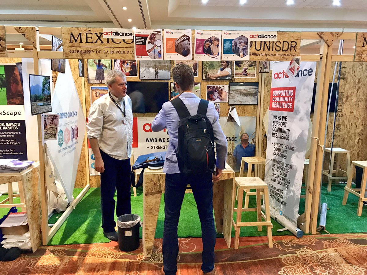 tamas_cos's tweet photo. The @ACTAlliance booth is already on at 8 a.m. Come and visit us on the last day of #MEXICOGP2017! https://t.co/OkISuPjeh8