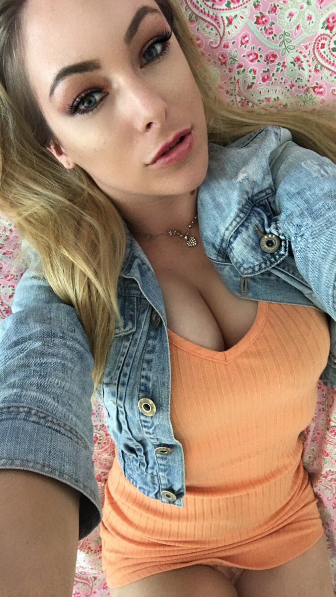 JayModeling's tweet photo. Lovely weather for a quick knicker flash. Back on your screens tomorrow at 5:20am 😈 https://t.co/3UfHmAxYCs