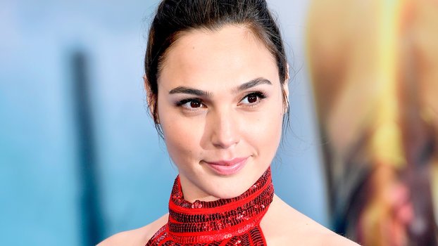 dalymodes's tweet photo. Shop the $50 Sandals #Gal_Gadot Wore to Wonder Woman's #Red_Carpet Premiere https://t.co/1SAONO9LX2 #luxury #lifestyle #news https://t.co/WcvriTlCsx