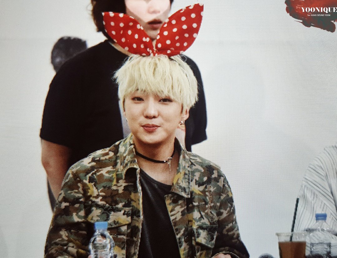 yoonique0121's tweet photo. 170526 영등포 팬싸인회
❤❤ #강승윤 #위너 https://t.co/JzMp0ZpK36