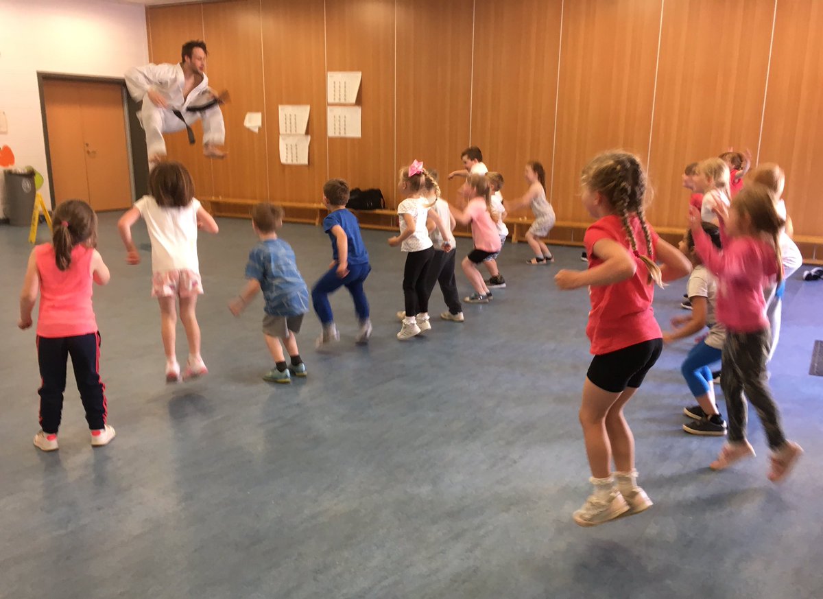 StrathmorePS's tweet photo. Primaries 1 and 2 enjoyed a karate taster from @kanzenkarate today. Thank you Dan, it was great fun. https://t.co/0UW98cst6T