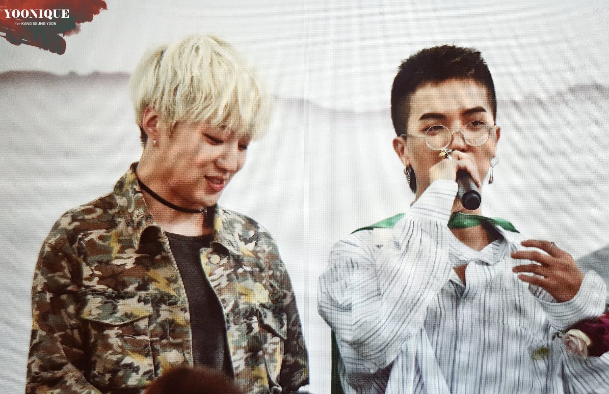 yoonique0121's tweet photo. 170526 영등포 팬싸인회 
🙄🙄  #강승윤 #위너 https://t.co/opD1Hz3L7r