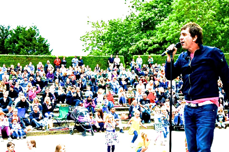 Back at Stanley Park Bandstand, Blackpool, this Bank Hol Sunday, from 1pm..bring your hampers, bring your bezzies..&amp; we'll bring the groove!