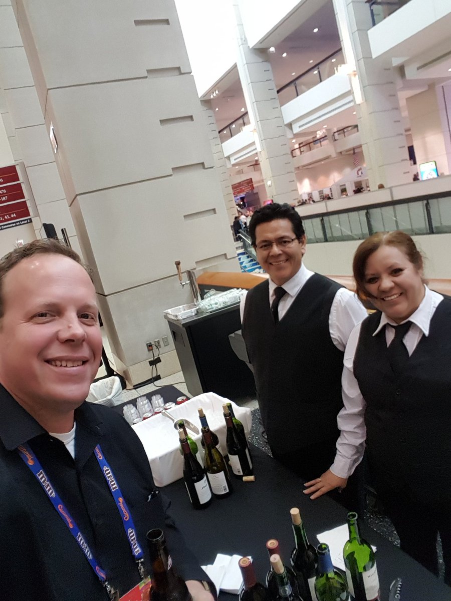 huskiebkr's tweet photo. #SSE17 #SSEBuzz https://t.co/uTZlS8B1SH