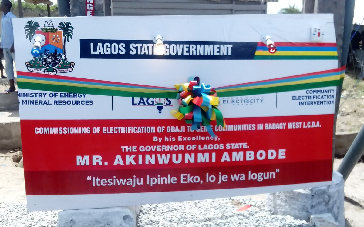 lightuplagos's tweet photo. At the commissioning of electrification of Gbaji to Seme in Badagry West LCDA by H.E @AkinwunmiAmbode https://t.co/I6w4K94i5C #LightUpLagos https://t.co/kWFh6QoSC2
