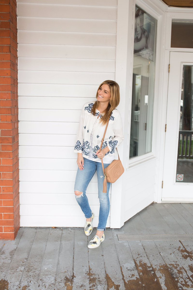 RoxyMandy's tweet photo. These cute little pineapple shoes from @CougarShoes are on the blog! Love that they are waterproof! https://t.co/9XAdlrRqNK #getintooutside https://t.co/283zgCSfts