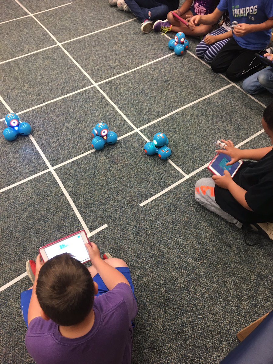 MrCarroll_TDSB's tweet photo. Line tag with Dash! @lanorjms @TDSB_STEM #coding https://t.co/6diiO6cMNF