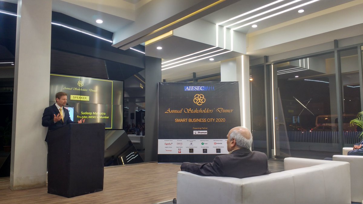 communicate_ind's tweet photo. Catch Consulate General India-Canada relationship Jordan Reeves' gamut of experiences and lovely anecdotes live on our FB page. Tune in now! https://t.co/H4SxcpWJNO