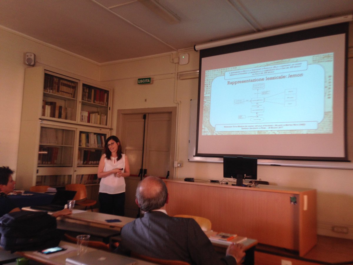 LiteraryComp's tweet image. Silvia Piccini parla del lessico bilingue cinese-italiano #ProgettoTotusMundus @Sapienza