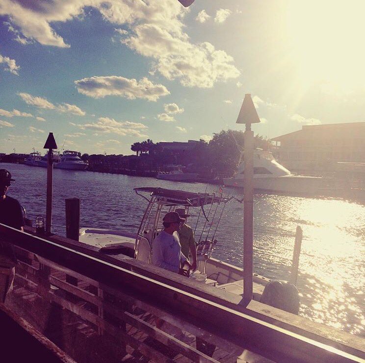 CockyDevilx's tweet photo. Back on the road. Thank you Charleston, you were charming and beautiful ❤️ https://t.co/ShNeukNmlM