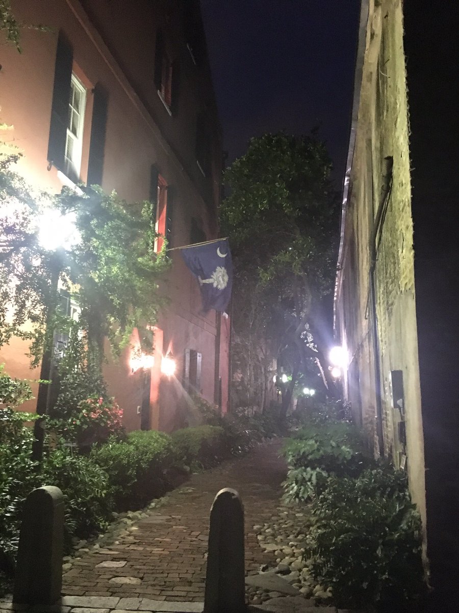 CockyDevilx's tweet photo. Back on the road. Thank you Charleston, you were charming and beautiful ❤️ https://t.co/ShNeukNmlM