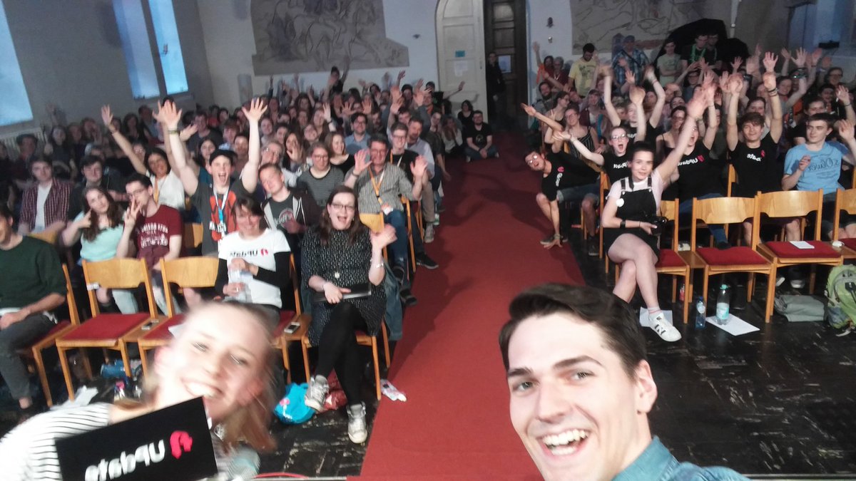 lukaserhardt's tweet photo. Das war 1 mega freshe Sache! Vong partyness her und so 🚀🎉 #dekt17 #kirchentag #updateberlin @UPdate_berlin https://t.co/4yMJI29Ofk