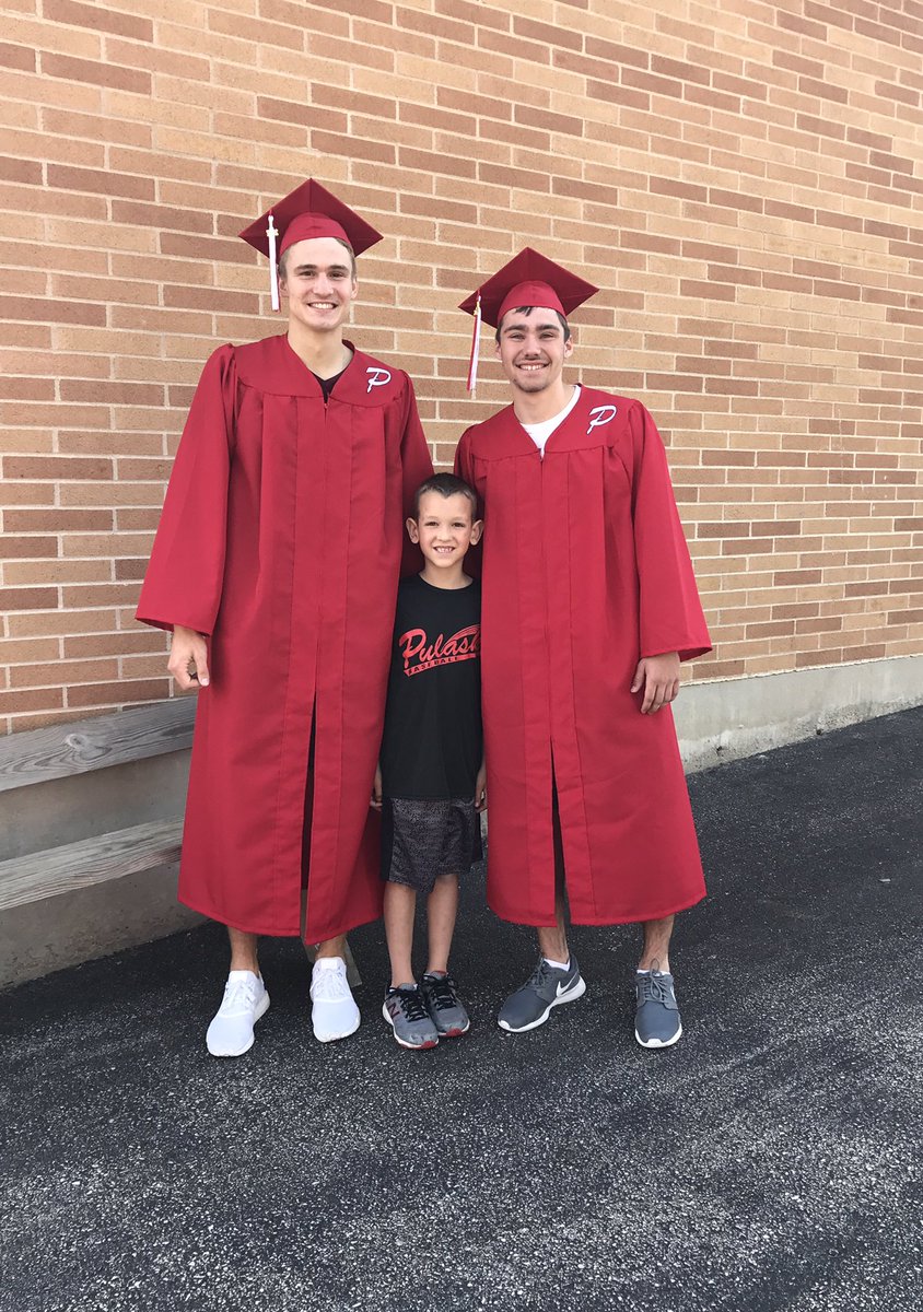 MrsKKrause's tweet photo. Great example of #RaiderStrong relationships @PCSD_LN @PCSD_PHS @krauseunc @GeenenWade @Jacob_DeStarkey https://t.co/Pb66QvCBeo