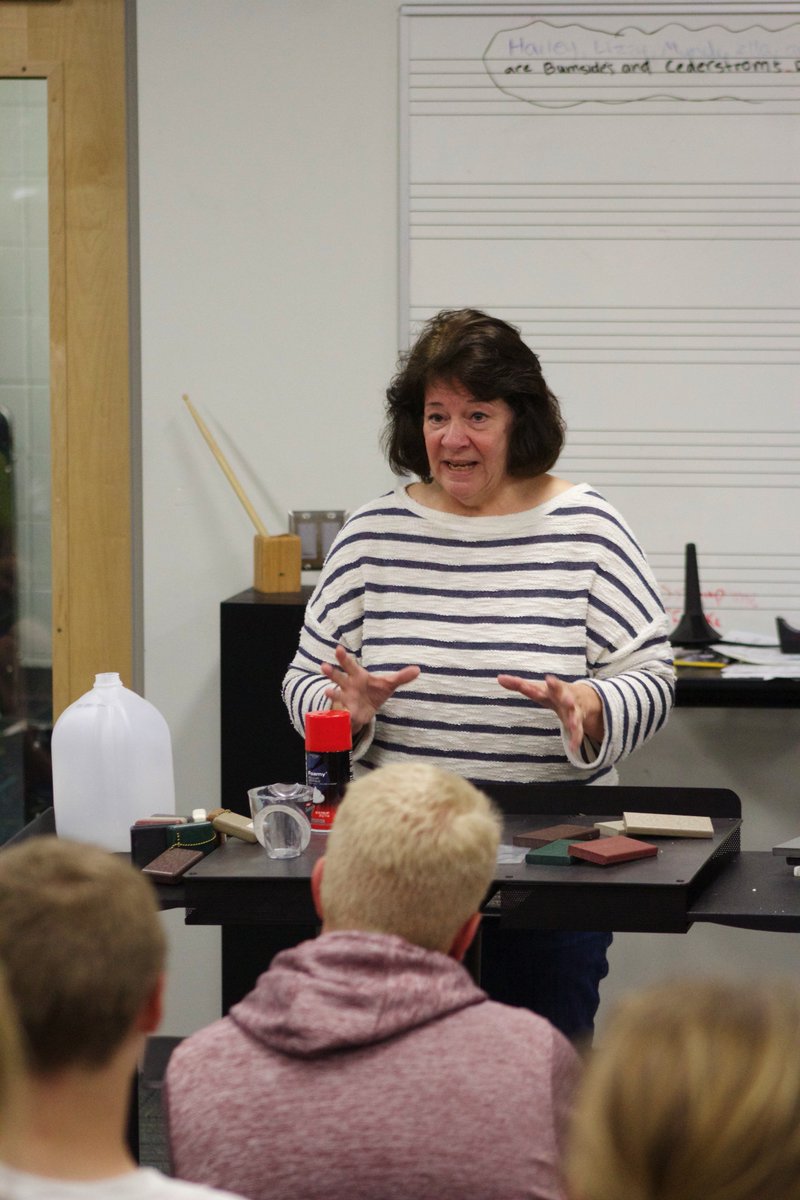 ISD717's tweet image. Deb Anderson, of By The Yard, explains to 7th Ss how she turned her dream into a thriving business!#EntrepreneurshipInterdisciplinaryUnit