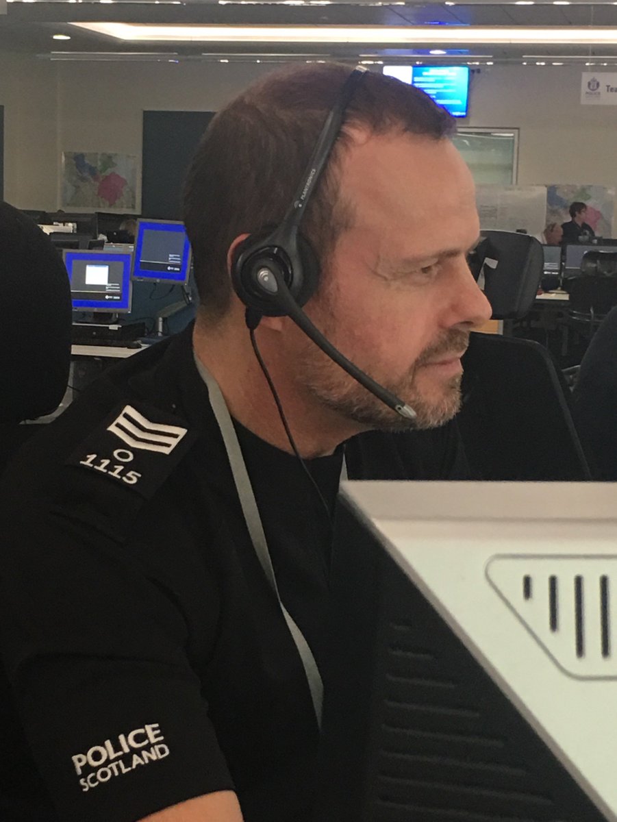 Rose_Fitzp's tweet photo. To @polscotcontrol Bilston today where the sun's out but our brilliant colleagues inside are too busy keeping you safe to enjoy it #factor0 https://t.co/PUpYzn6lSj