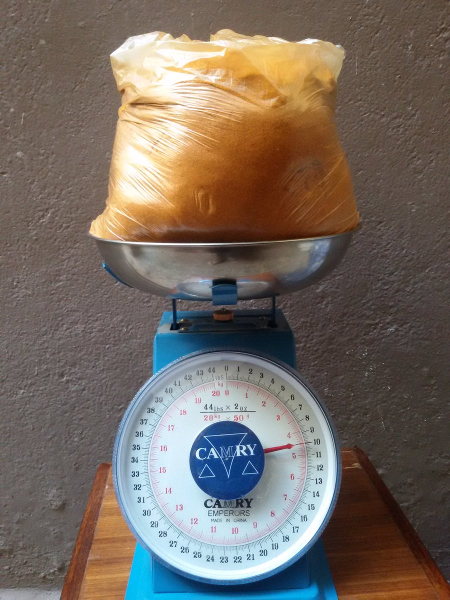 GraemohFoods's tweet photo. 4.5kg of pure pepper powder seasoning ready 4 distribution! Spice up your weekend🌶️🌶️🌶️🔥🔥 #GraemohFoods #PureProduct #RealPepperDemGang https://t.co/2BWNGrZMT2
