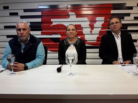 rsudamericana's tweet photo. Candidatos a Intendente de la Ciudad de Ctes. ¿A quién votás? ESCUCHÁ SUS PROPUESTAS 🎧📻 @FABIANRIOS2017 @TassanoEduardo y @SoniaLopez2013 https://t.co/9D61dc4lEf