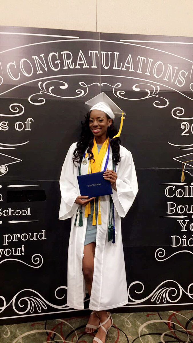 _QueennnG's tweet photo. Valedictorian✔️
5.11688 GPA✔️
National Honor Society ✔️
Illinois State Scholar ✔️
Over $600,000 in scholarships✔️
Howard University 2021❤️💙 https://t.co/vHUCFIBfIa