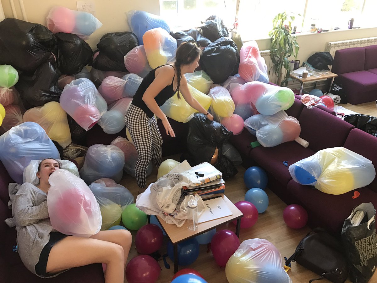 Antetori's tweet photo. 2,000 balloons + 3 days = https://t.co/783Q2BX3A9