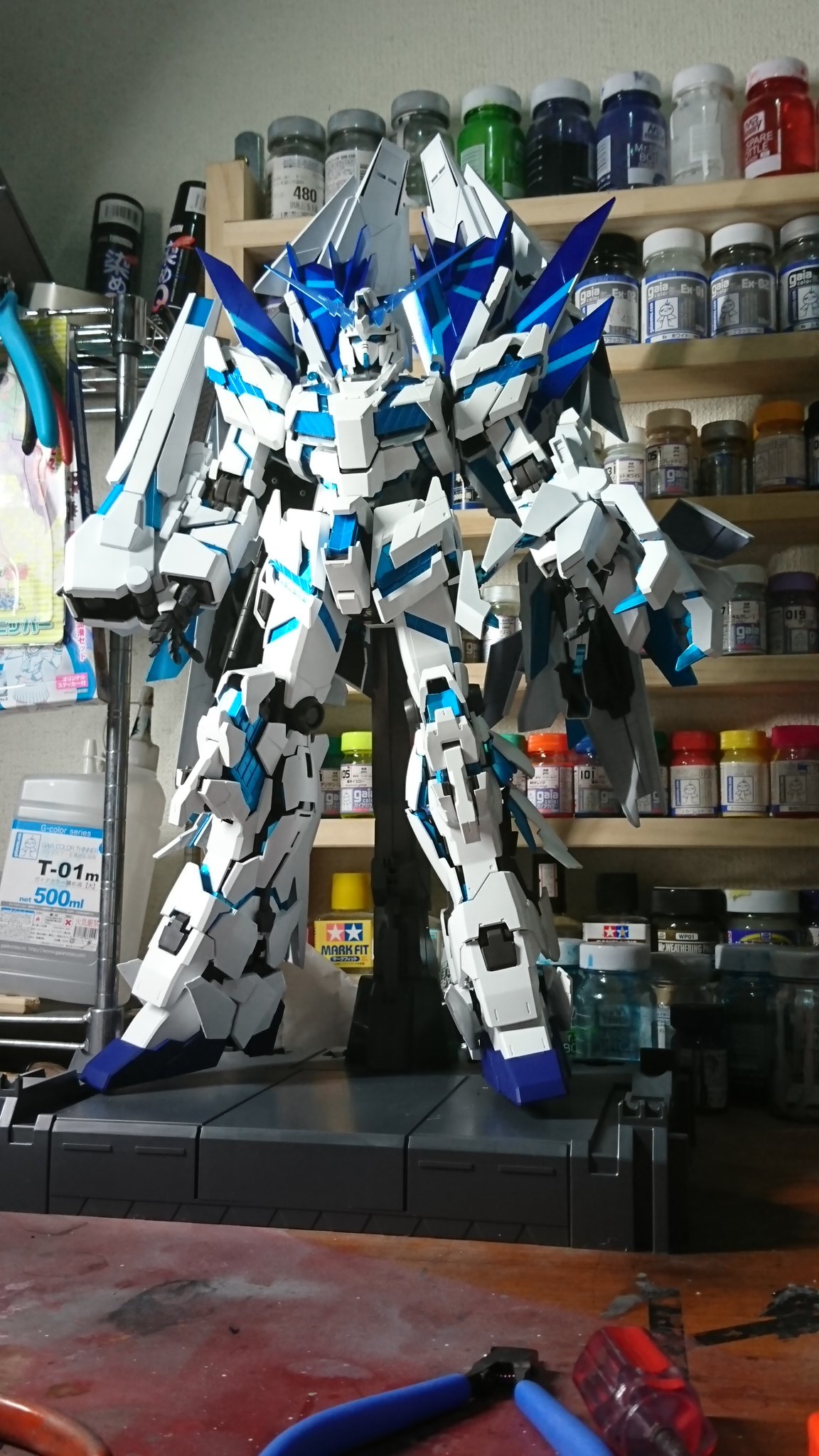 トム カイロス Ar Twitter これがこうなってこう Pgフルアーマーユニコーンガンダムプランbの作り方 ユニコーン1 バンシィ2 フェネクス1 アームドアーマーセット1 を用意します タッパに切り分けます そして できあがったモノがこちらです